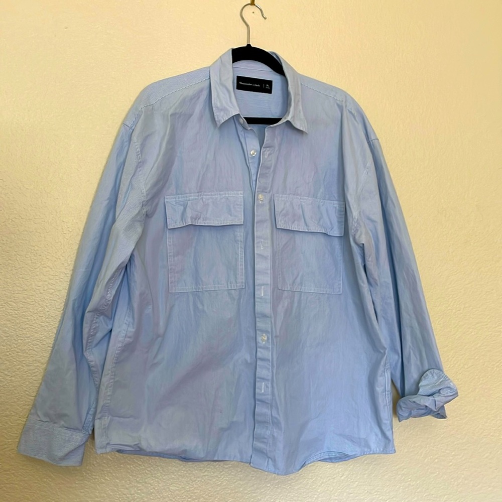 a&f oversized dress shirt - size xl